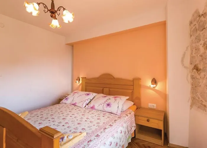 J&f Tučepi