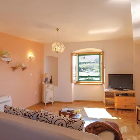 J&f Apartment